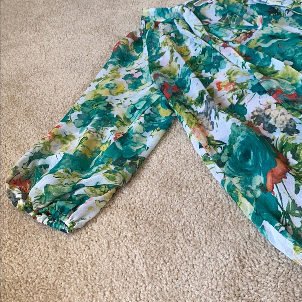 Blouse - Picture 3 of 4